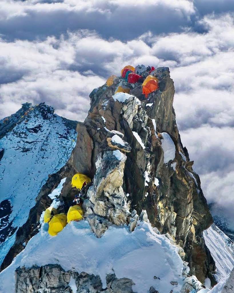 Camping in Ama Dablam