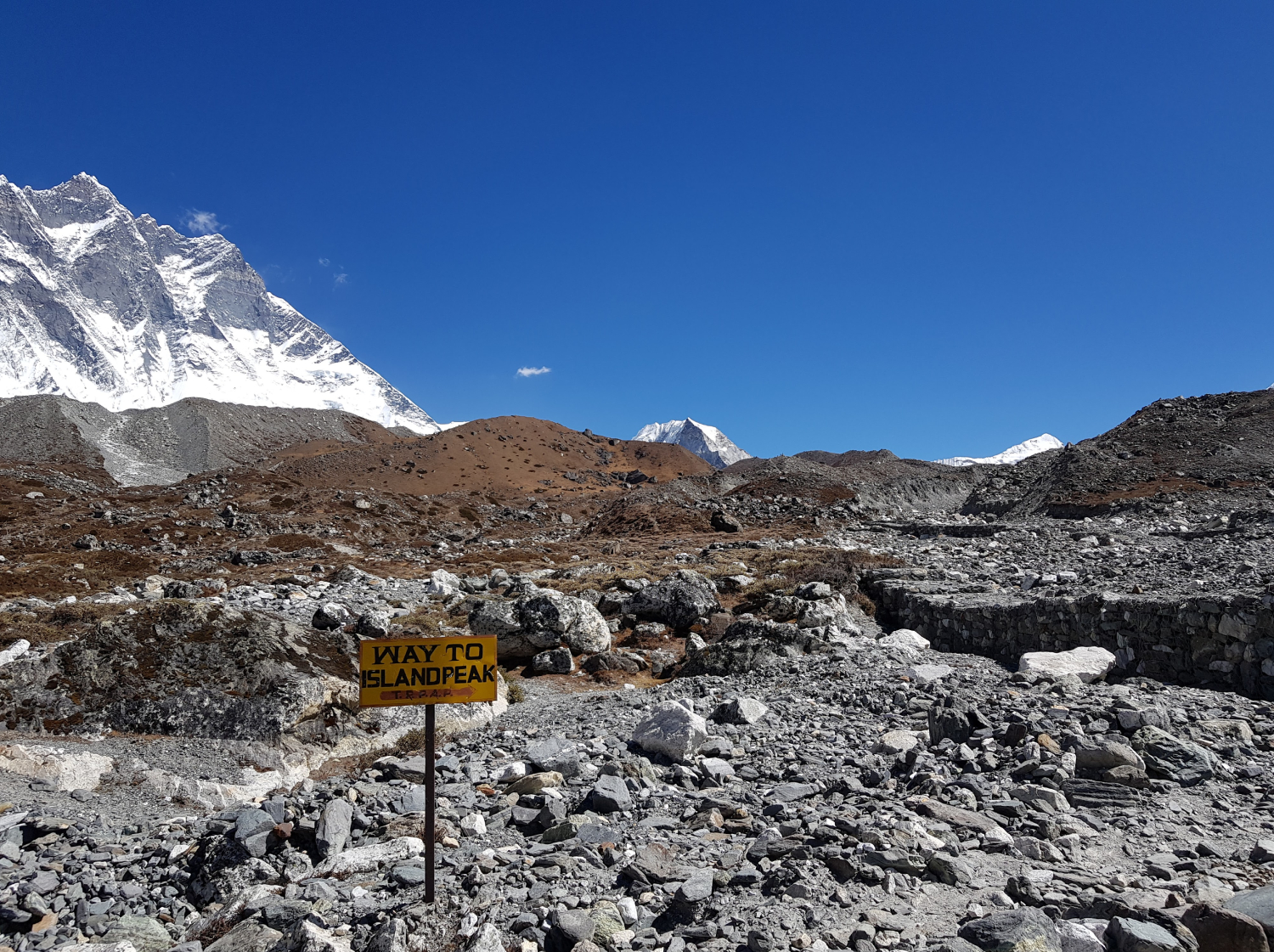 Way to Island Peak