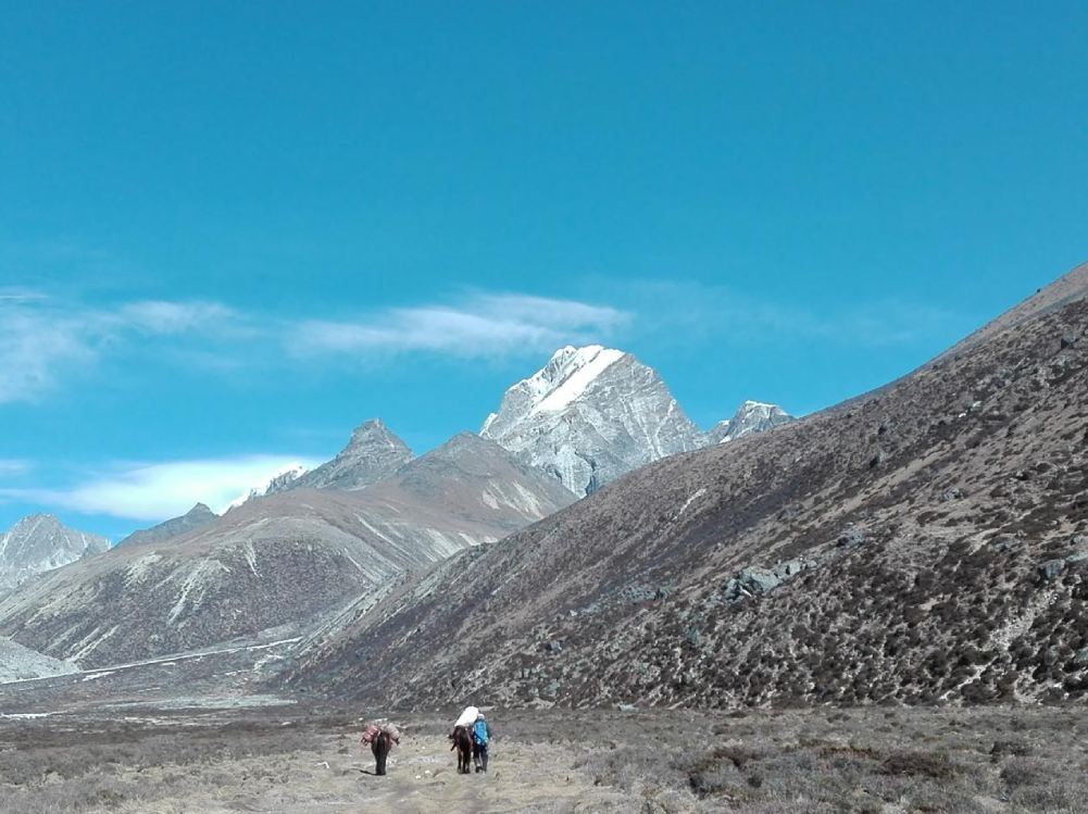 Lobuche peak