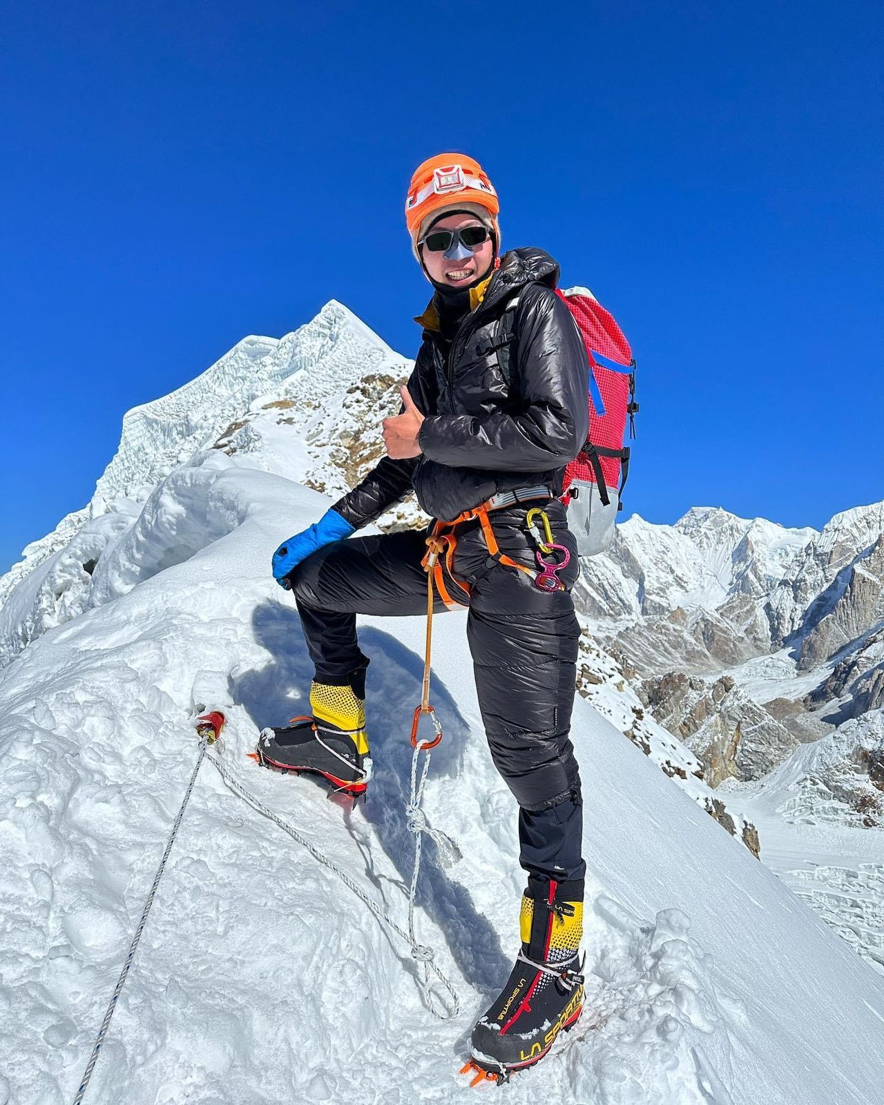 Lobuche Peak Climbing with EBC 2025/2026